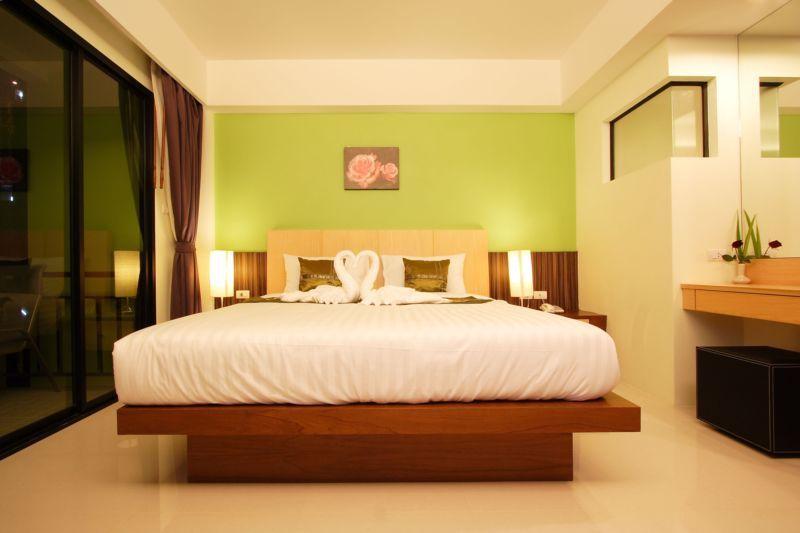 Kalim Beach Place Patong Exteriör bild